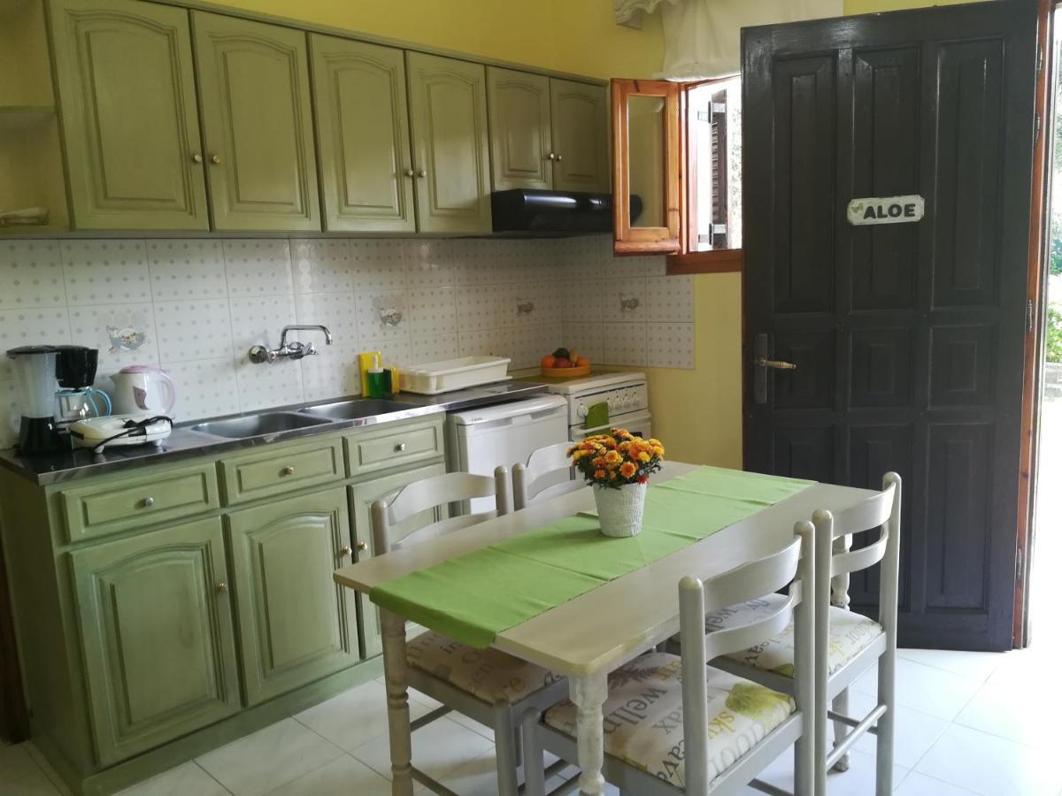 Olga'S Garden Apartments Альмирос-Бич Экстерьер фото