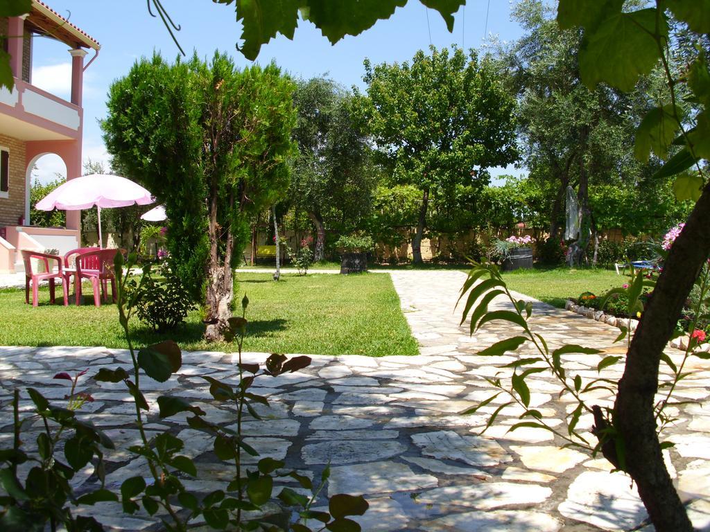 Olga'S Garden Apartments Альмирос-Бич Экстерьер фото