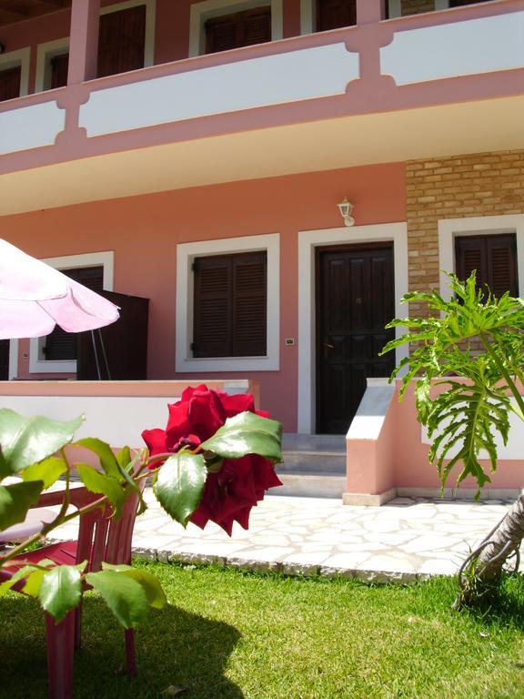 Olga'S Garden Apartments Альмирос-Бич Номер фото
