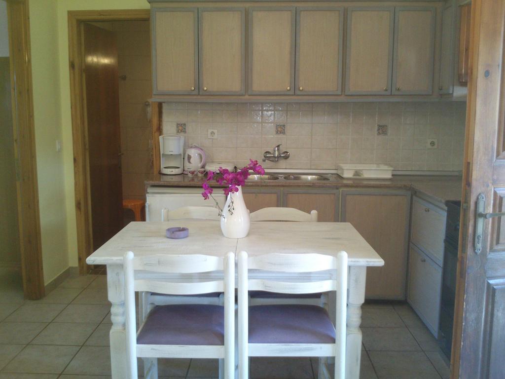 Olga'S Garden Apartments Альмирос-Бич Номер фото